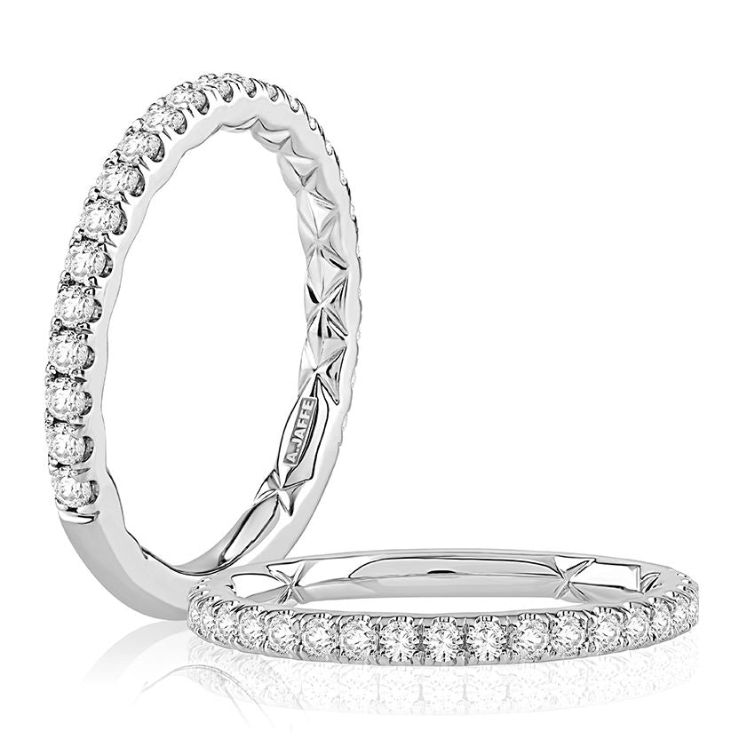 Classic Diamond Pavé Wedding Band with Quilted Interior